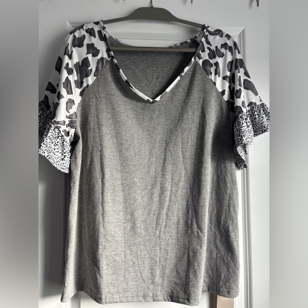 Shein Emery Rose Leopard V-Neck Top